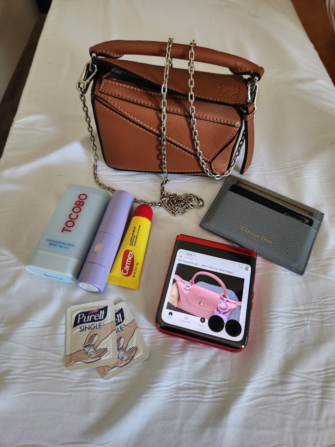 私のナノロエベパズルバッグには何が入っているの？！ : r/handbags