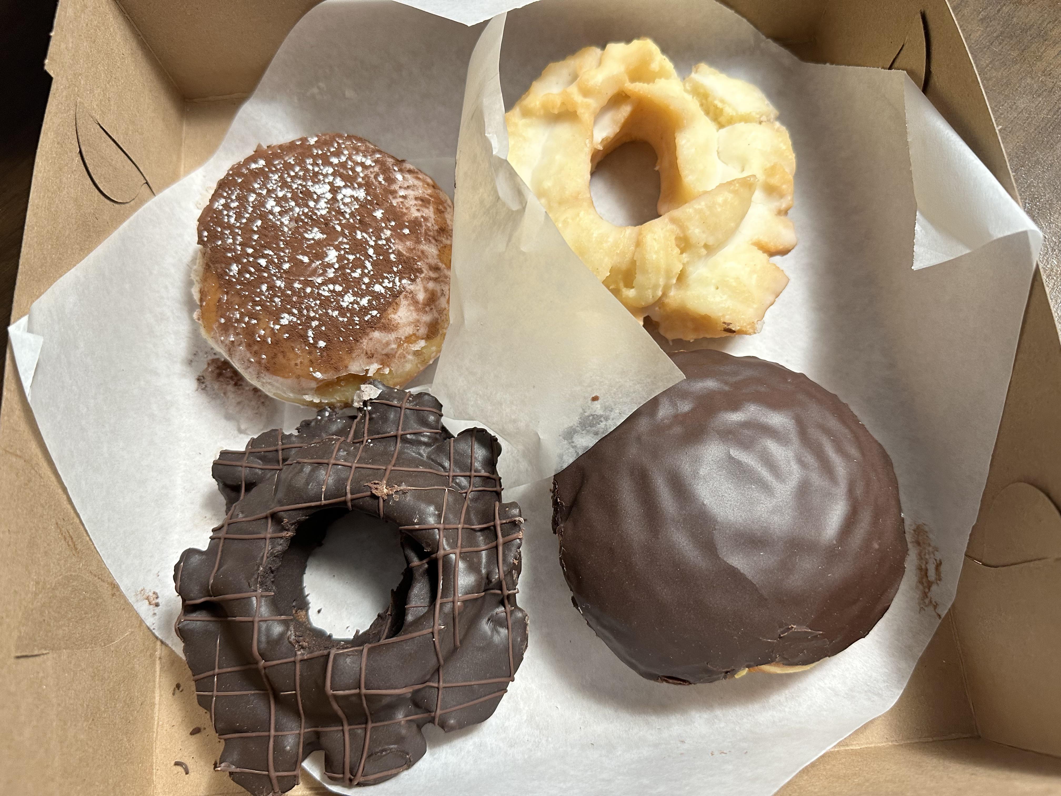 バンクシー Donuts (Chocolate) エスタンプリトグラフ 【公式通販】