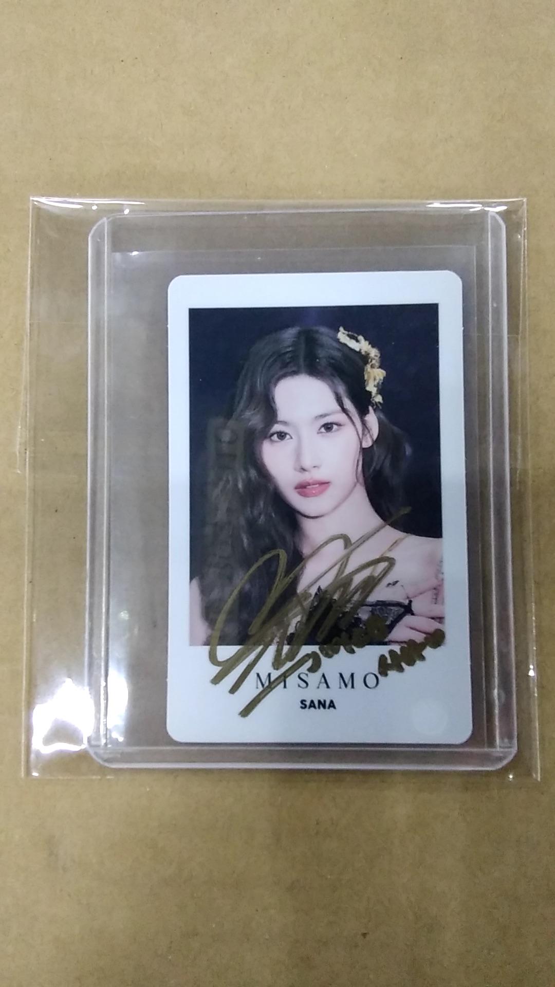 Twice サナ サイン入りトレカ : r/twice