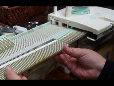ブラザー プラ編み機 るーぱる (Brother pla machine KH360) - YouTube