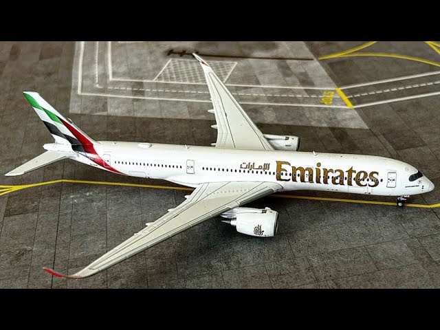 EMIRATES RACCOON! Emirates Airbus A350-900 GeminiJets 1:400 (Model
