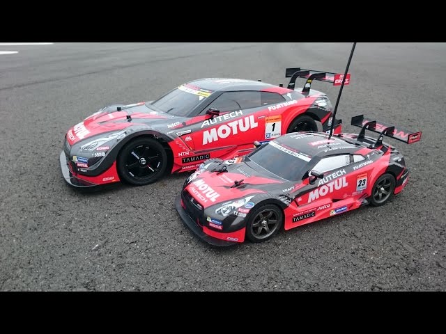 RC MOTUL AUTECH GT-R 1/16 versus 1/10 - YouTube