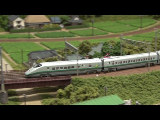 Nゲージ・鉄道模型 KATO E3系1000番台 山形新幹線「つばさ」 - YouTube