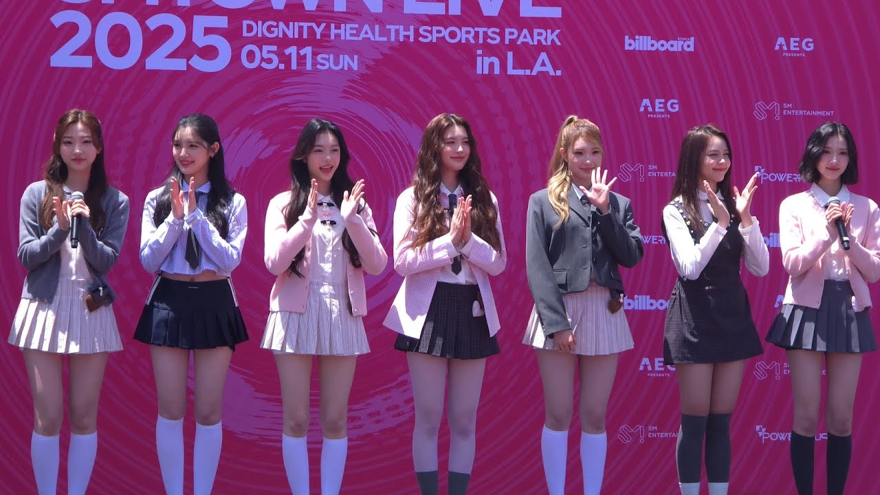 051125 Hearts2Hearts Red Carpet | SMTOWN LIVE 2025 in LA - YouTube