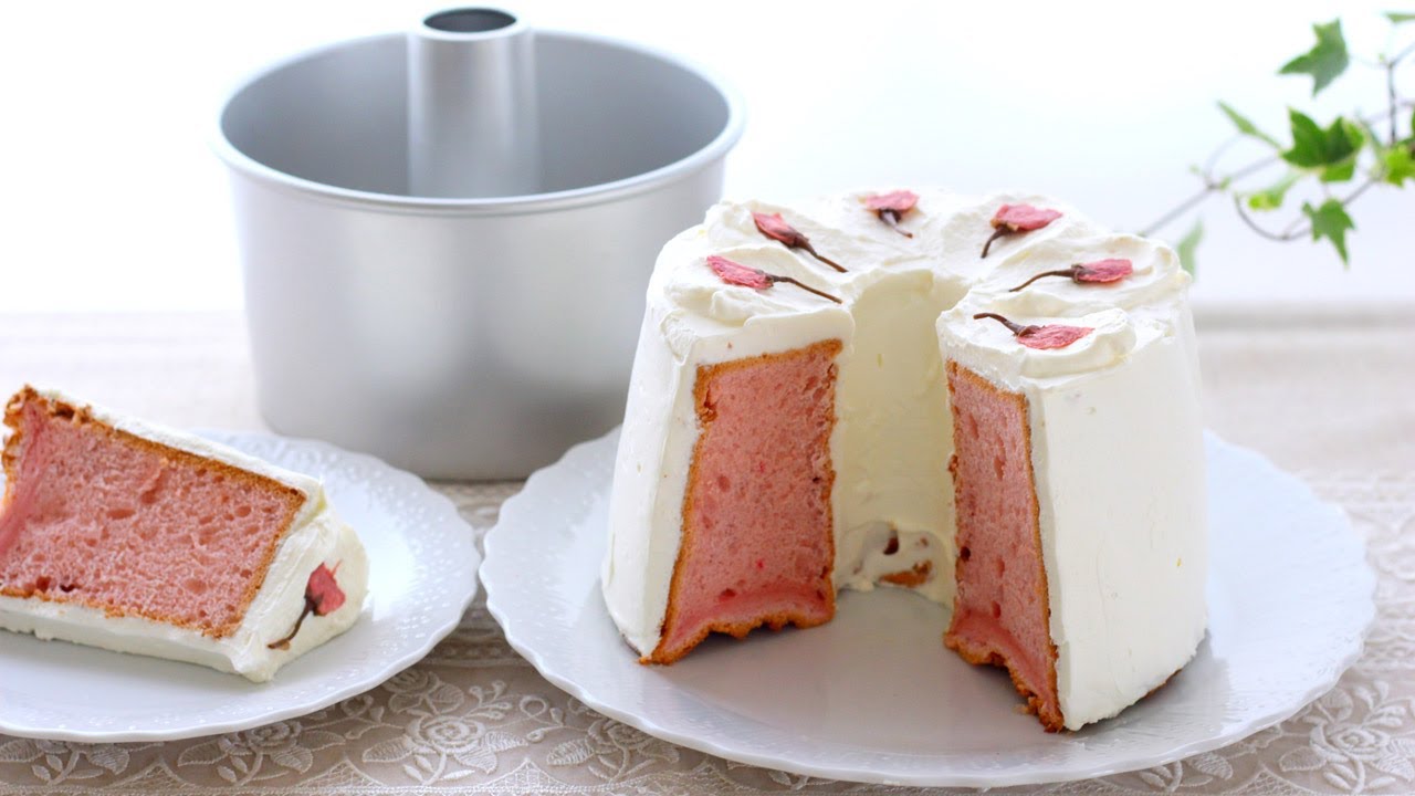 アルミシフォン型トール17cmで焼いた桜色の春らしいシフォンケーキの