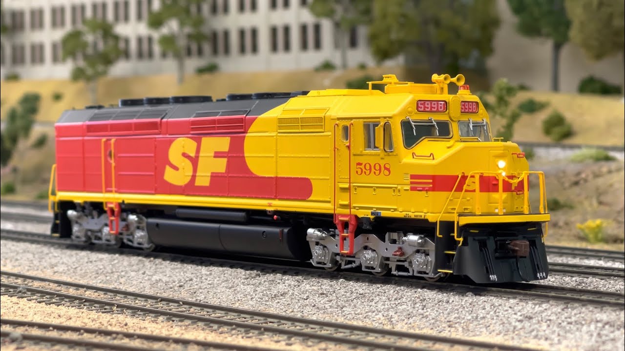 REVIEW: Athearn Genesis HO Scale FP45 / F45 w/DCC Sound | ATSF