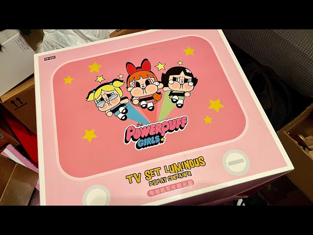 POP MART CRYBABY PowerPuff Girls Series-TV Set Luminous Display