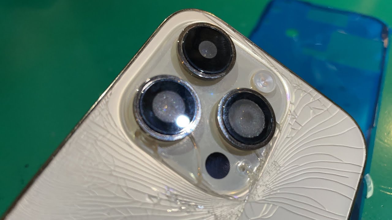 iPhone 14 Pro 水没カメラくもり分解修理¥8,800 - YouTube