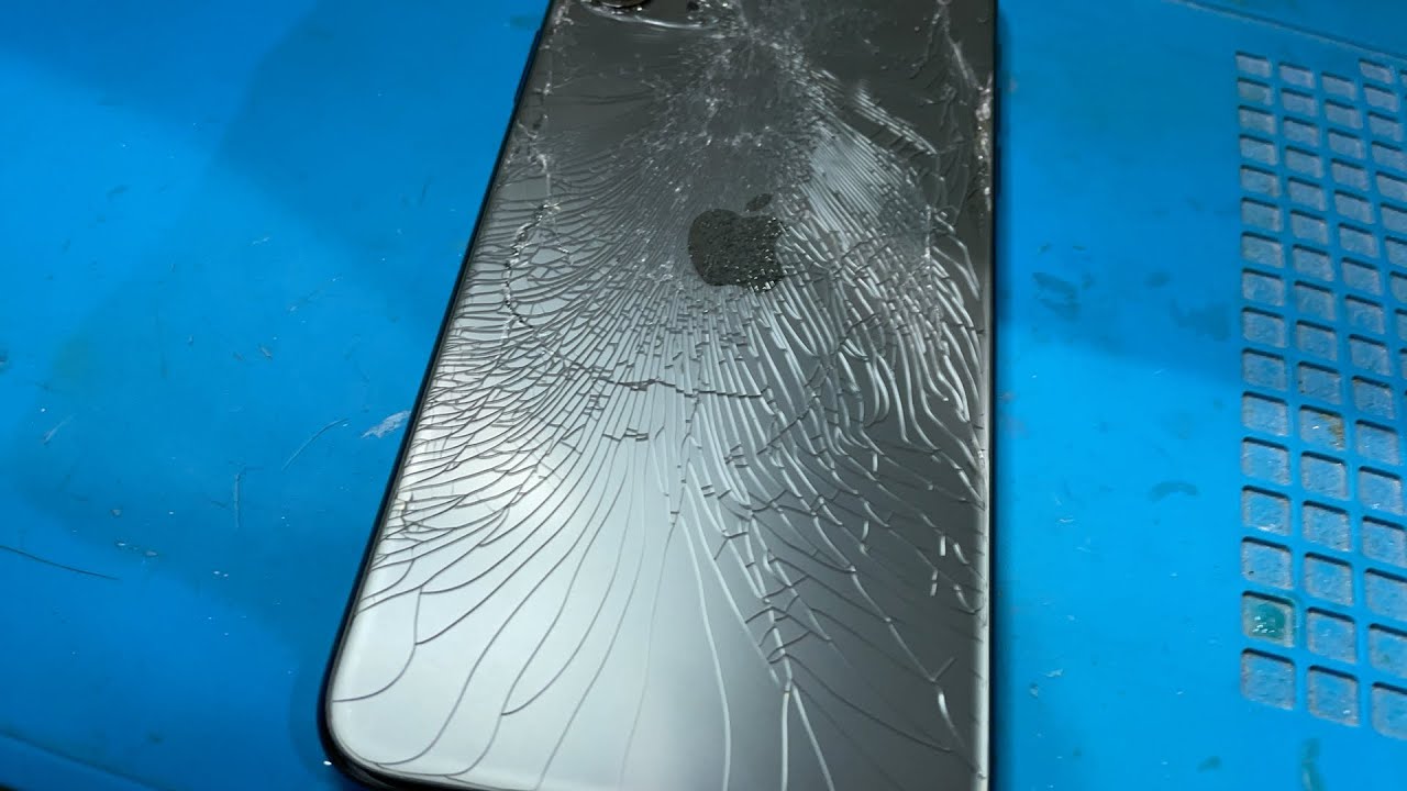 iPhone 11 Pro Max バックパネル簡単パキポキ修理 - YouTube