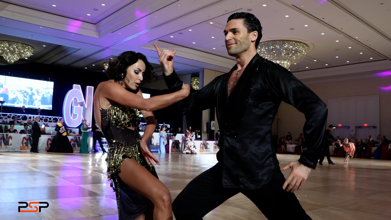 社交ダンス】チャコット Dance Sport アイボリー無地トップス 社交