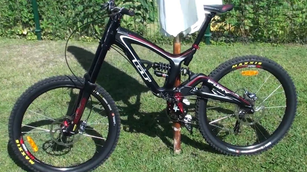 GT FURY ALLOY 2.0 - Amazing Downhill Bike - DH Rig - HD - YouTube
