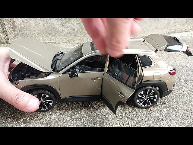 Unboxing of Mazda CX-50 Skyactiv G 2.5 2023 1:18 Scale Diecast