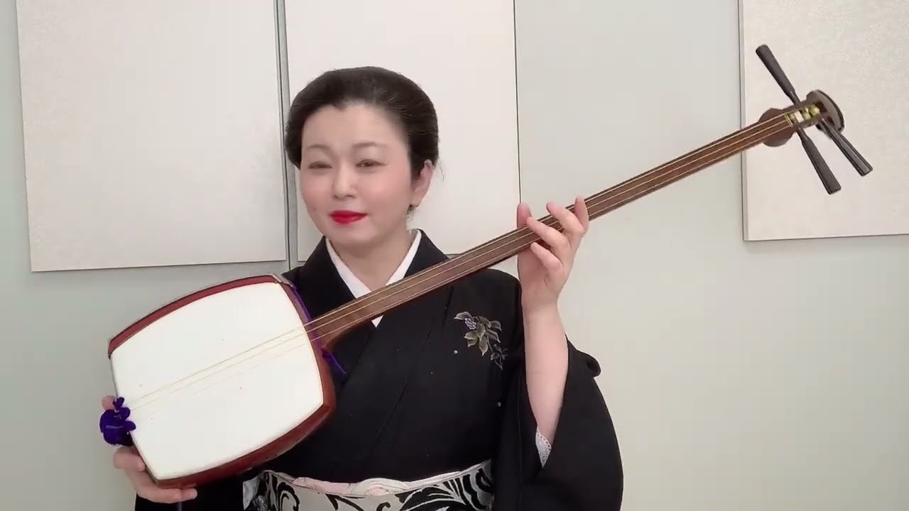 300円の三味線の音は、こちら！ - YouTube