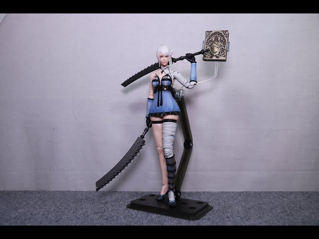 おもちゃの国アリス』 #3033「PLAY ARTS改 カイネの紹介」 - YouTube