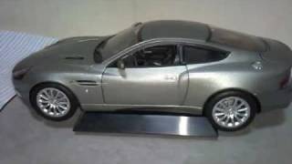 1/18 Aston Martin V12 Vanquish from Die Another Day - YouTube