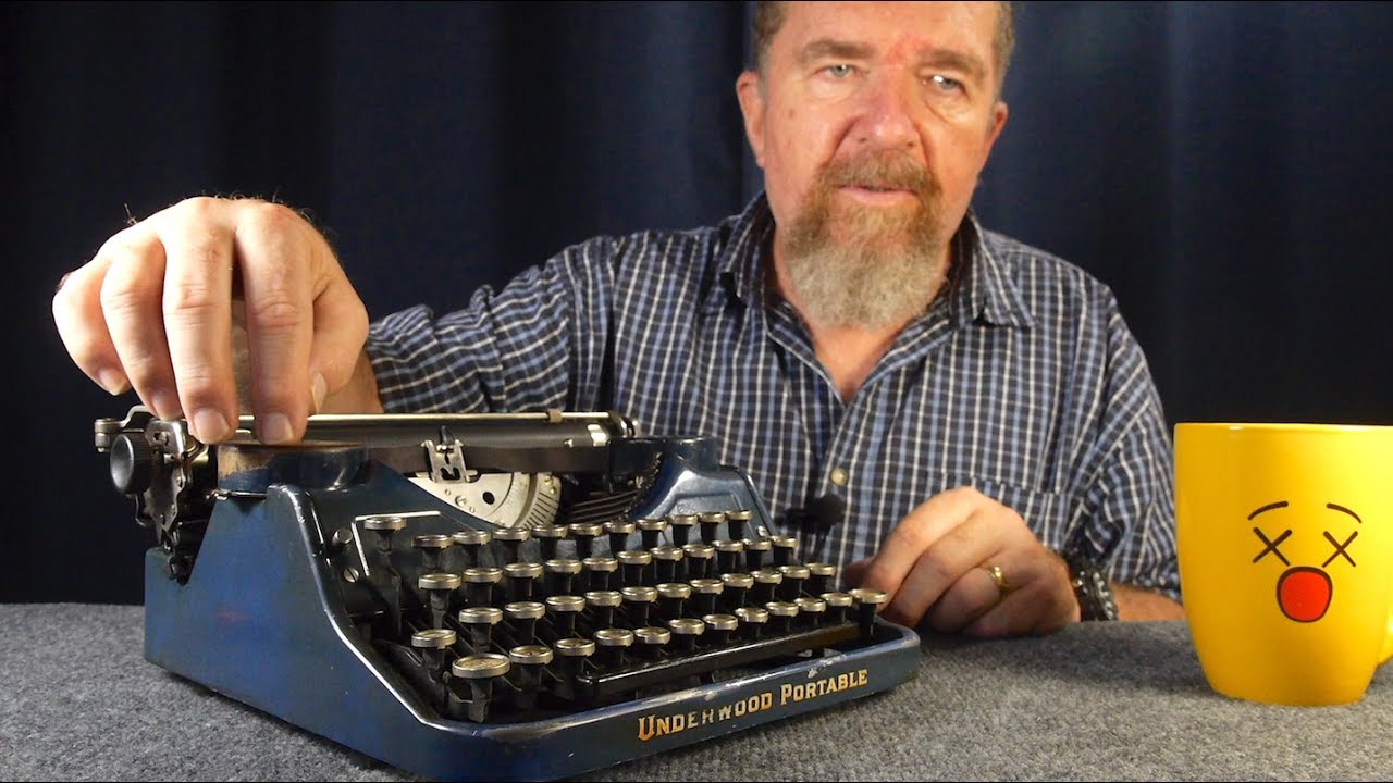 Typewriter Video Series - Episode 79: Underwood Portable - YouTube