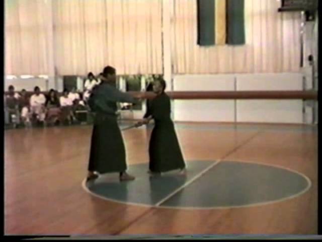 神道夢想流開傳極意の杖壱 Shinto Muso Ryu Gokui no Jo Ichi - YouTube