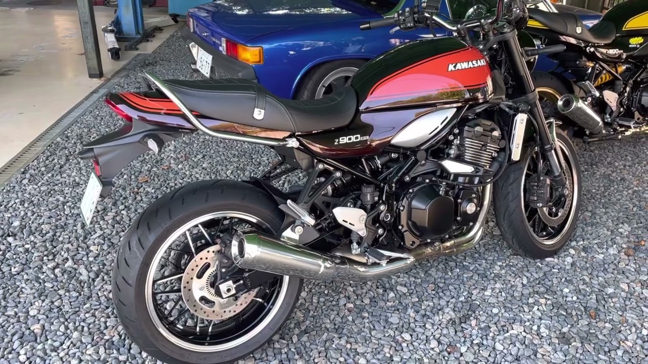 カワサキZ900RS SE 50Th オリジナルの三台の火の玉の色の違い。レッド