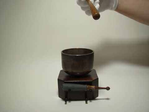 砂張仏鈴（小田原鋳物研究所） - YouTube