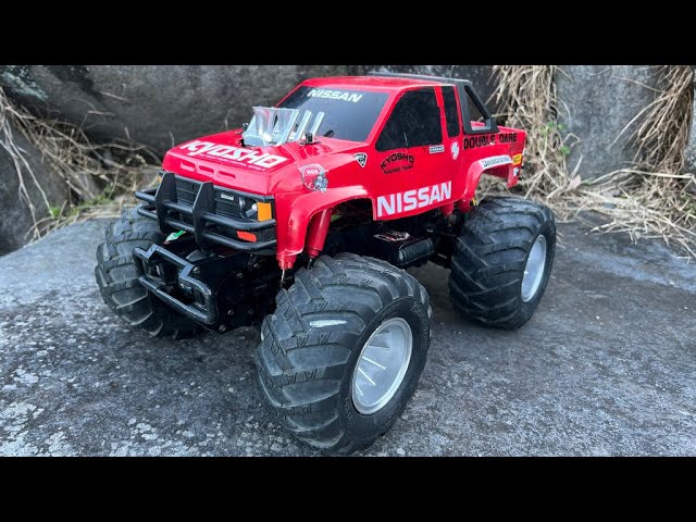 ラジコンカー『 京商 ダブルディア 』4WDS カークラッシャー NISSAN