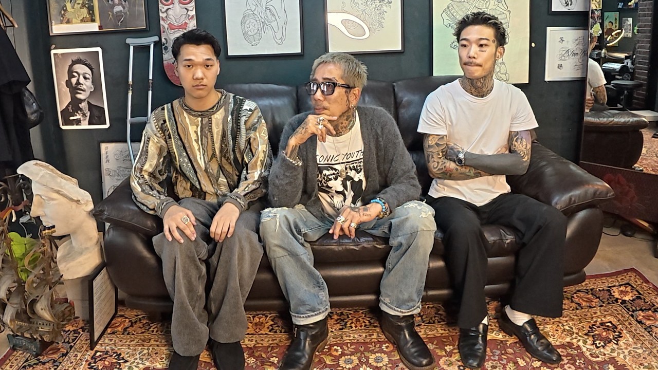 TATTOO彫りに行ってきた」彫師のレン/OMOSSYCHANNELコラボ Vol.2 - YouTube