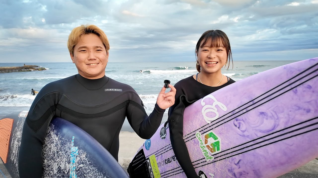 The rumored beautiful surfer appears] I heard the truth about her