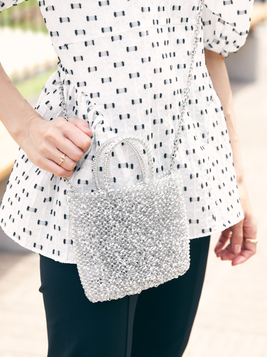 アンテプリマ】も！「2wayショルダーバッグ」が公園ママに大人気 | VERY