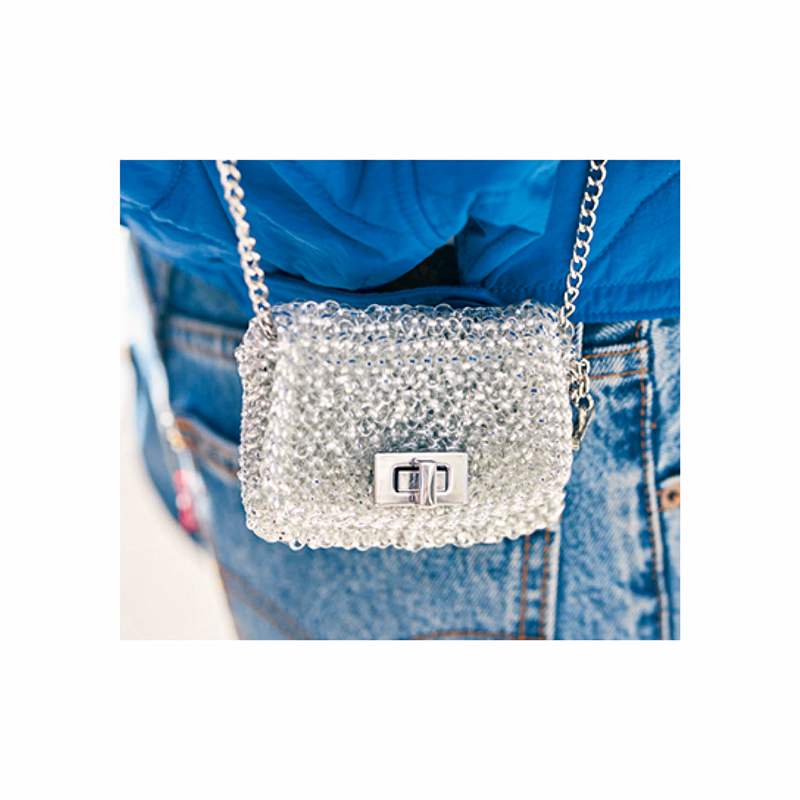 アンテプリマ】アクセ感覚の『シルバーバッグ』がカジュアル派の新定番