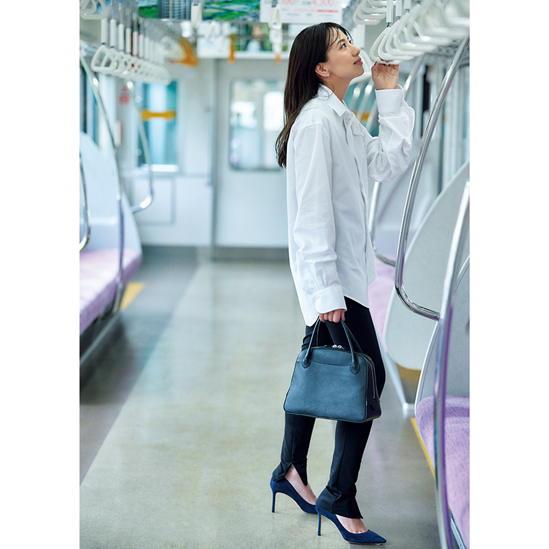 東原亜希さん】毎日ジュエリーは「アルハンブラ」！ホワイトゴールド派