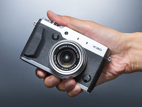 いつか見た、あのフィルムの色を再現できる「FUJIFILM X30」（1/3