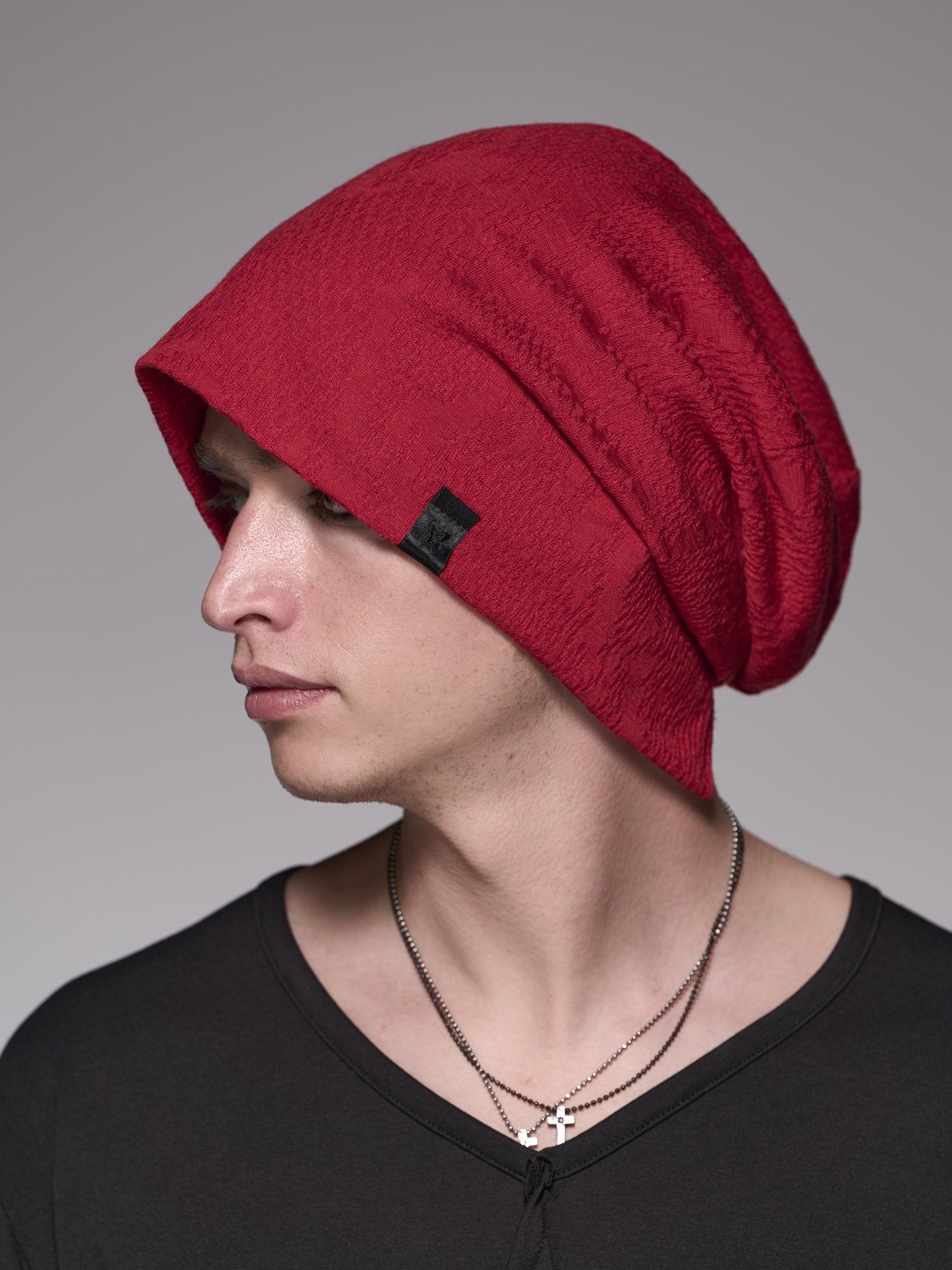 ネットNEWSに世界のイチロー選手が帰国と出国時に着用したニット帽が