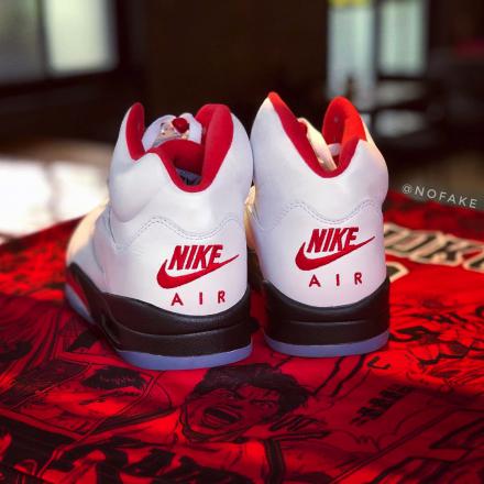 国内5月27日再販予定】ナイキ エアジョーダン 5 レトロ OG ホワイト