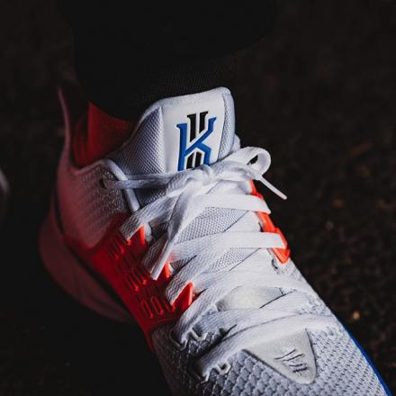 ナイキ カイリー ロー2 EP KYRIE LOW 2 カイリー・アービング 国内7月1