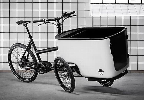 風呂桶じゃないよ、荷台だよ！ ― 車体を傾けてカーブを曲がれる三輪