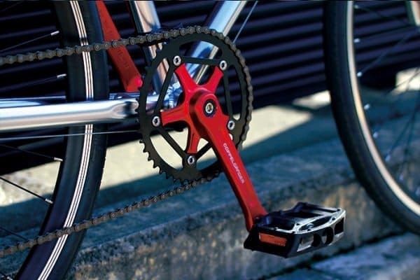 シームレスチューブフレーム」を採用したクロスバイク、ドッペル