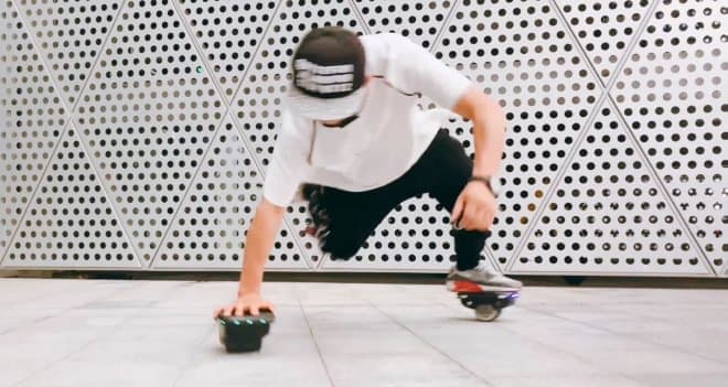 スケボーを右足用と左足用に分けてみた ― ローラースケート感覚で