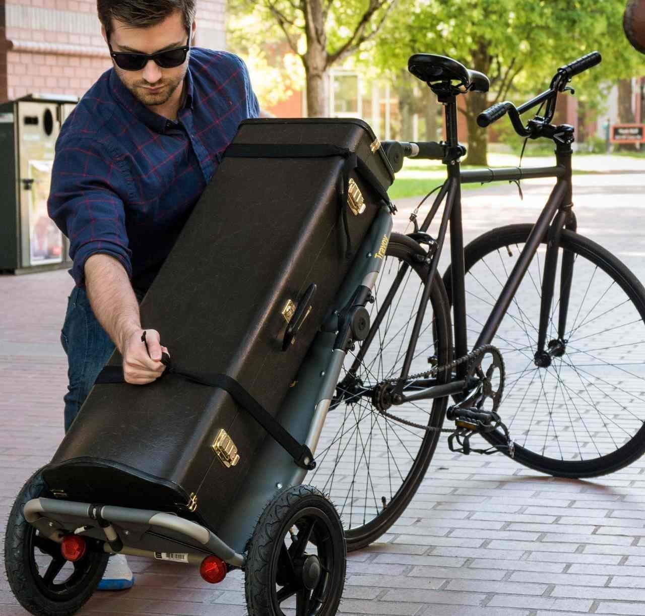 シートポストに装着するだけ！―自転車用トレーラー 「トラボーイV2