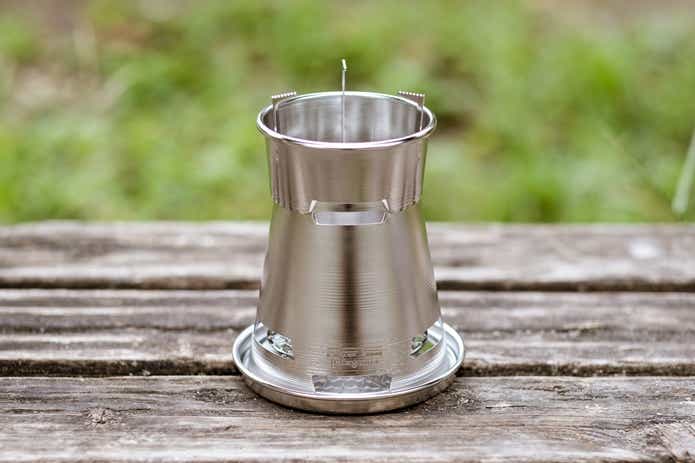 パタゴニア」に軽量ウッドストーブが？！その実力を開封レビューして