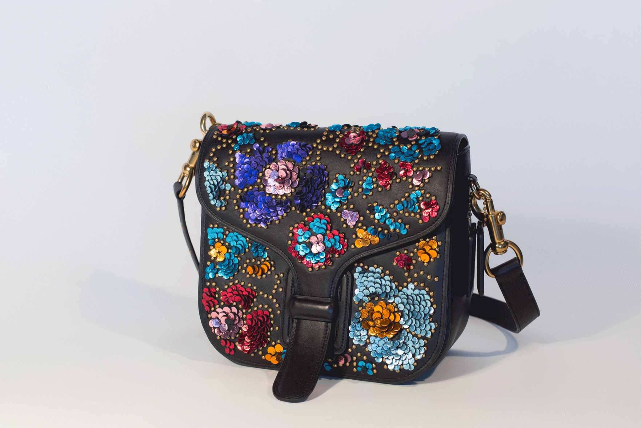 An Unexpected Fashion Pairing Yields Exquisite Results – SURFACE