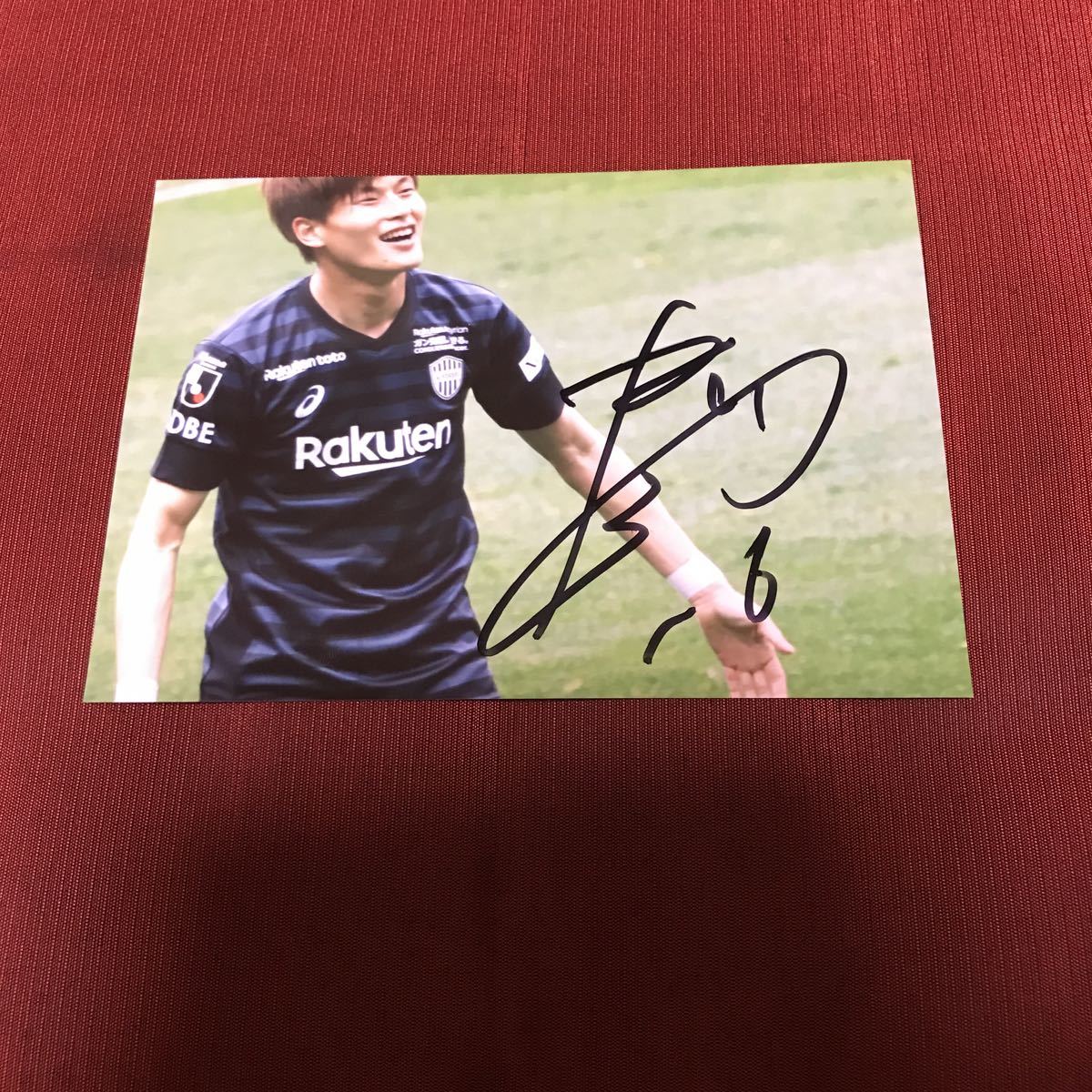 新品タグ付】ヴィッセル神戸2020ホームユニフォーム 古橋亨梧 直筆