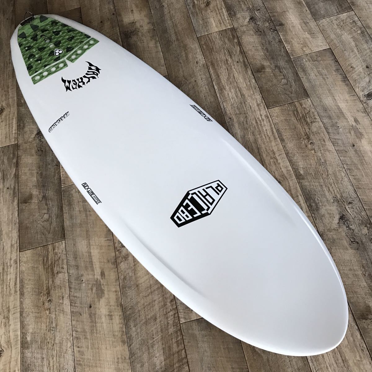 プラセボサーフボードRE-LOADED（リローデッド）53L 6'6