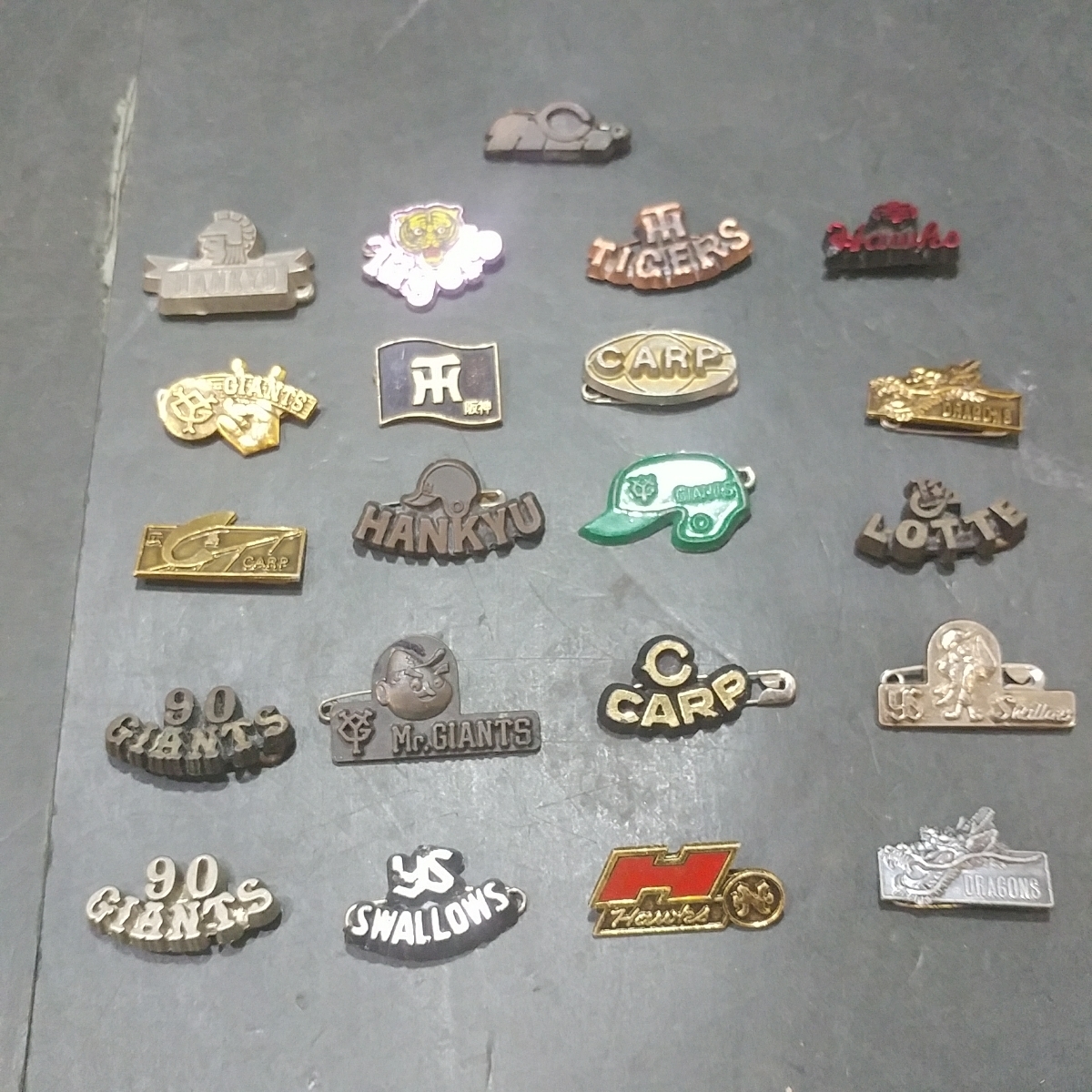 40～45年前のプロ野球ピンバッチ