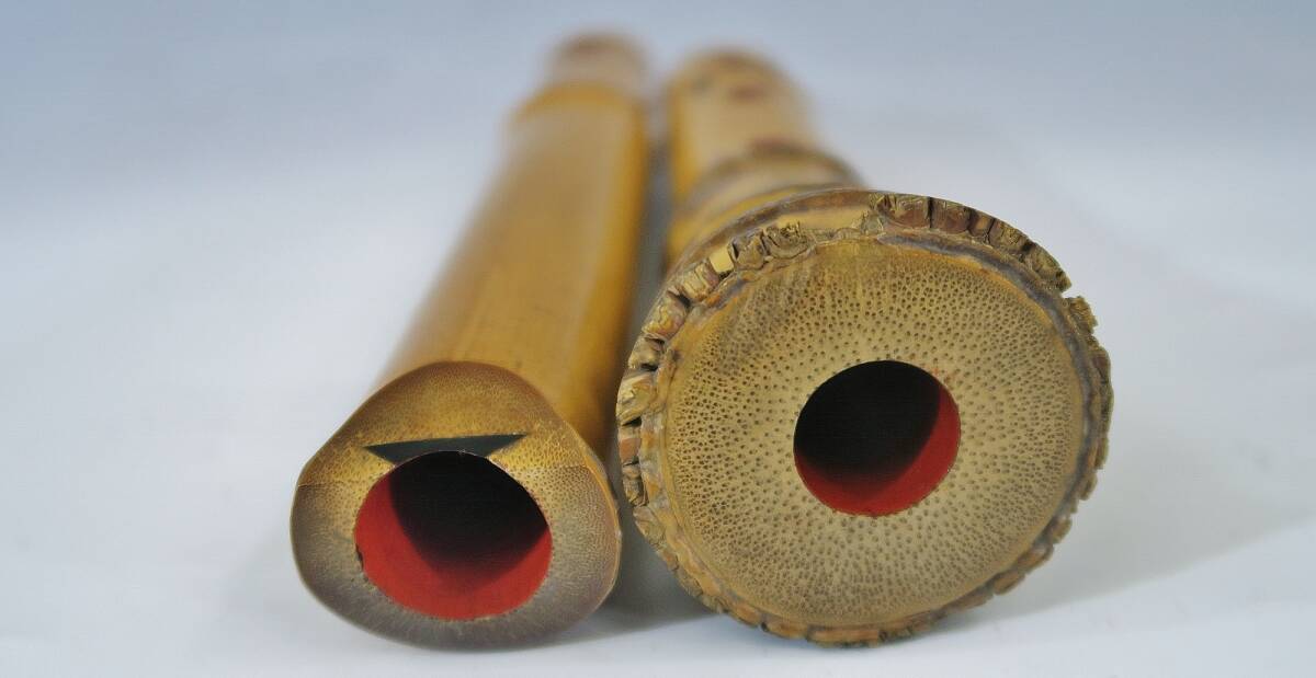 119 尺八一尺六寸管精華篁山銘ニ印