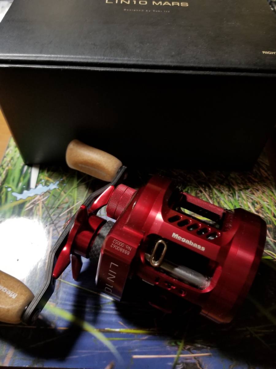 メガバス LIN マーズ Megabass LIN10 MARS 右 数回使用 Megabass