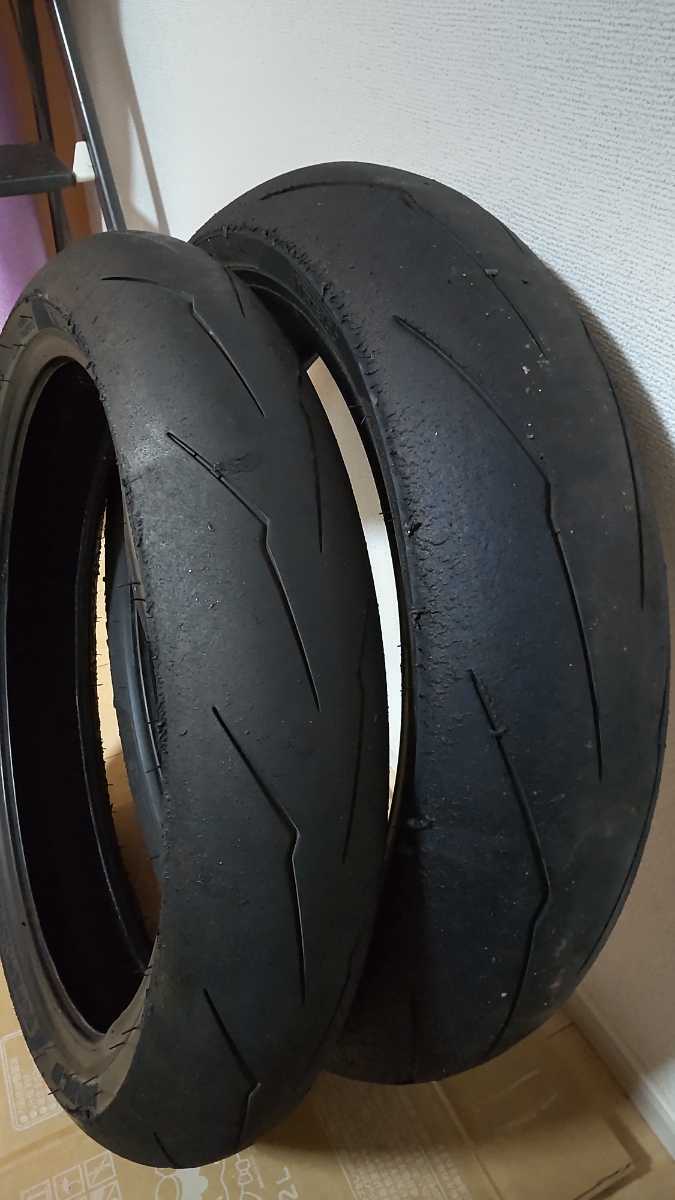 N*J様 ピレリ スーパーコルサV3 SC1 中古バイクタイヤ 前後セット 18 N