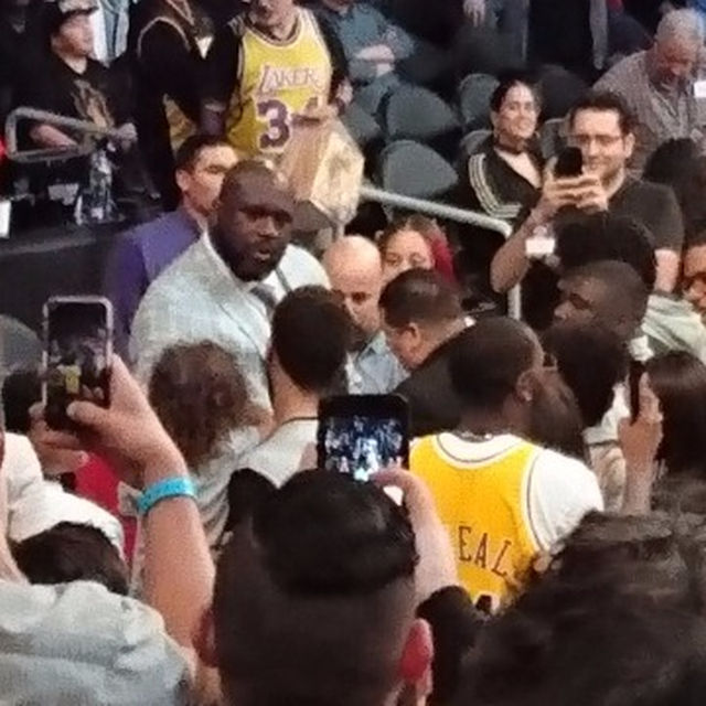 シャキール オニール 銅像 フィギュアの通販 by くりさん's shop｜ラクマ