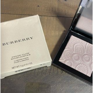BURBERRY（フェイスパウダー）のフリマアイテム一覧