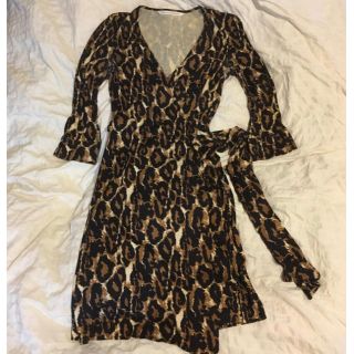 DIANE von FURSTENBERG（レオパード ・ ひざ丈ワンピース）のフリマ