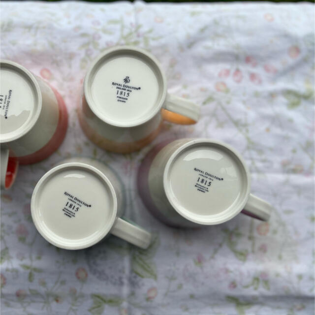 Royal Doulton - ロイヤルドルトン キャンディカラーマグカップの通販