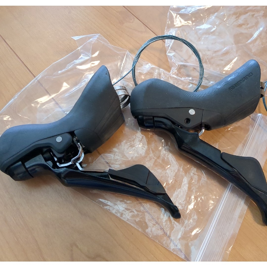 SIMANO 105 STIレバー 2×11S R7020